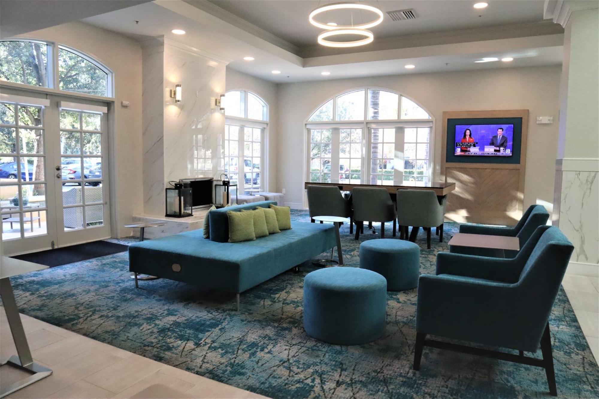 Hilton Garden Inn Calabasas Bagian luar foto