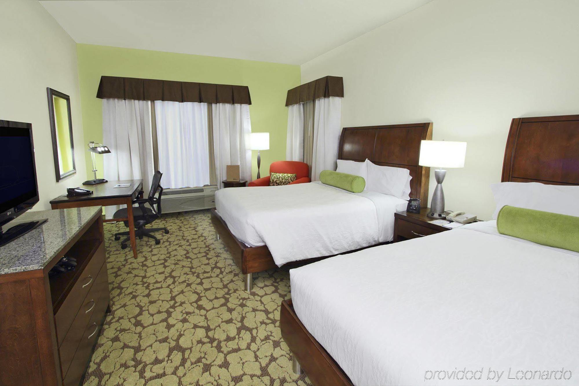 Hilton Garden Inn Calabasas Bagian luar foto